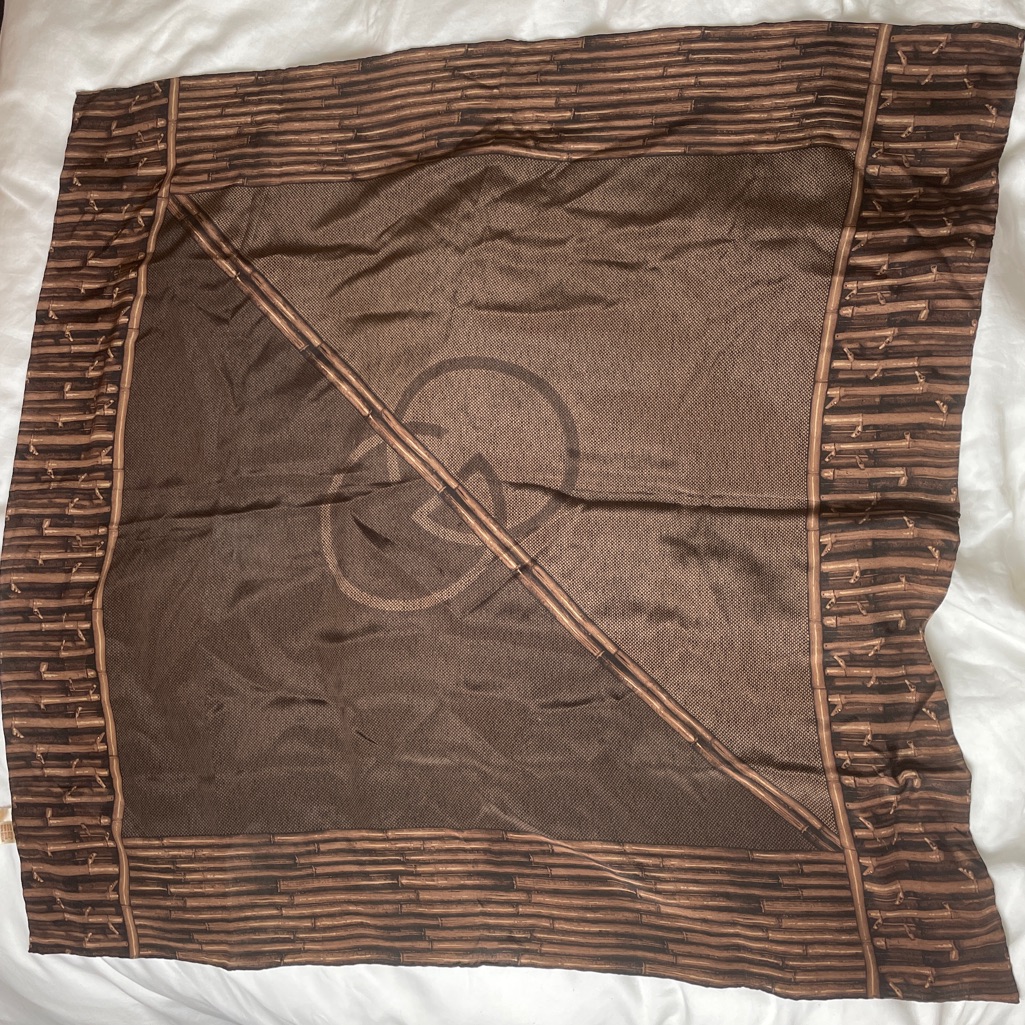 Vintage 100 Silk Gucci Scarf